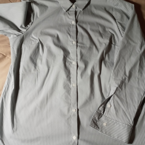 Apt 9 Button Down Top - Picture 3 of 10